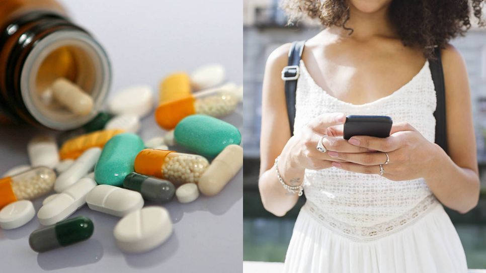 Bildmontage zum Thema Medikamenten App: Tabletten fallen aus einer Flasche und Frau tippt auf ihrem Smartphone (Quelle: imago/MiS/Westend61)