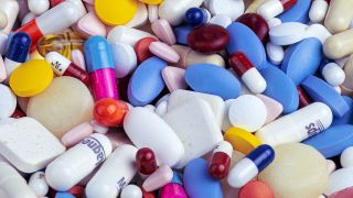 Contergan & Medikamentenforschung: Bild zeigt Tabletten und Pillen (Bild: unsplash/Myriam Zilles)