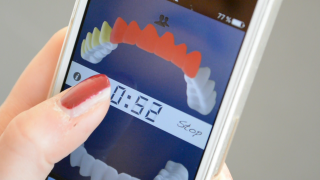Praxis App-Test: Besser mit dem Smartphone am Waschbecken?