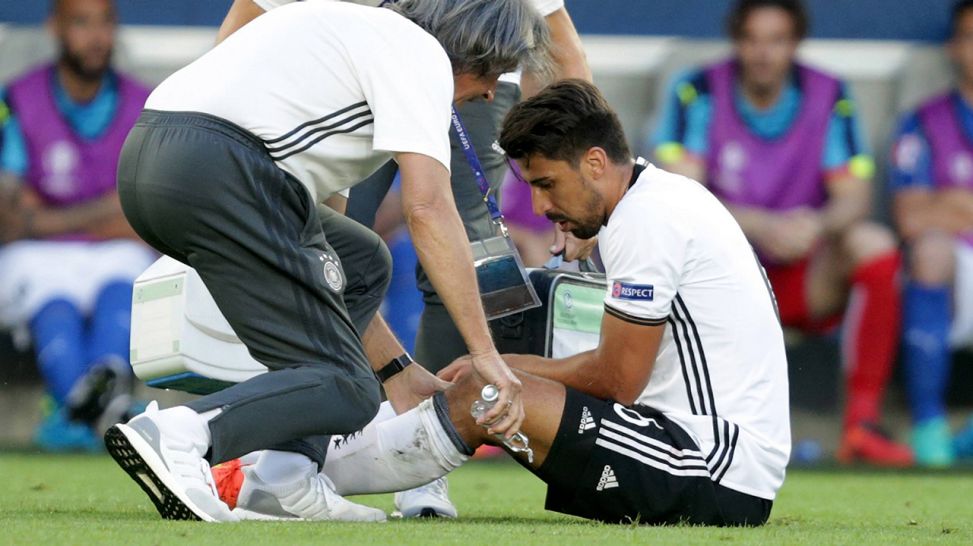 Sami Khedira wird wegen Adduktorenverletzung behandelt (Bild: imago / Nordphoto)