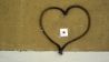 Herz an einer Hauswand um einen Lichtschalter (Quelle: imago/epd)
