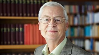 Prof. Dr. Jürgen Udolph - Namenforscher; Foto: dpa | Handout