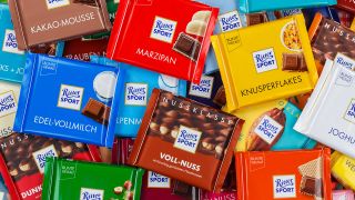 Verschiedene Tafeln Ritter Sport Schokolade (Quelle: IMAGO / CHROMORANGE)