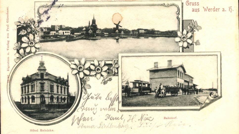 Alte Postkarte aus Werder: Panoramablick, Hotel Reinicke und Bahnhof