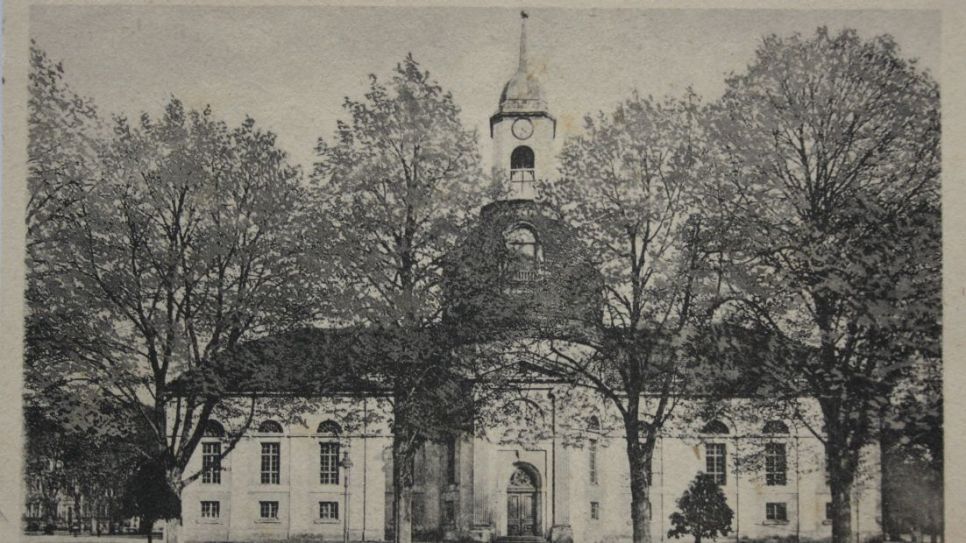 Historische Aufnahme der Pfarrkirche Sankt Marien von 1930 - Quelle: Museum Neuruppin