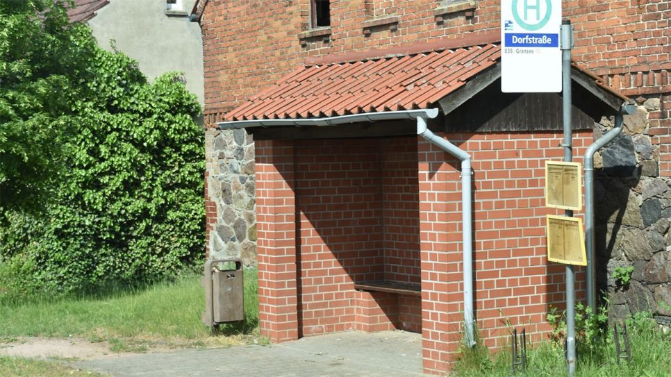Dorfhaltestelle in Oberhavel (Quelle: rbb/Björn Haase-Wendt)