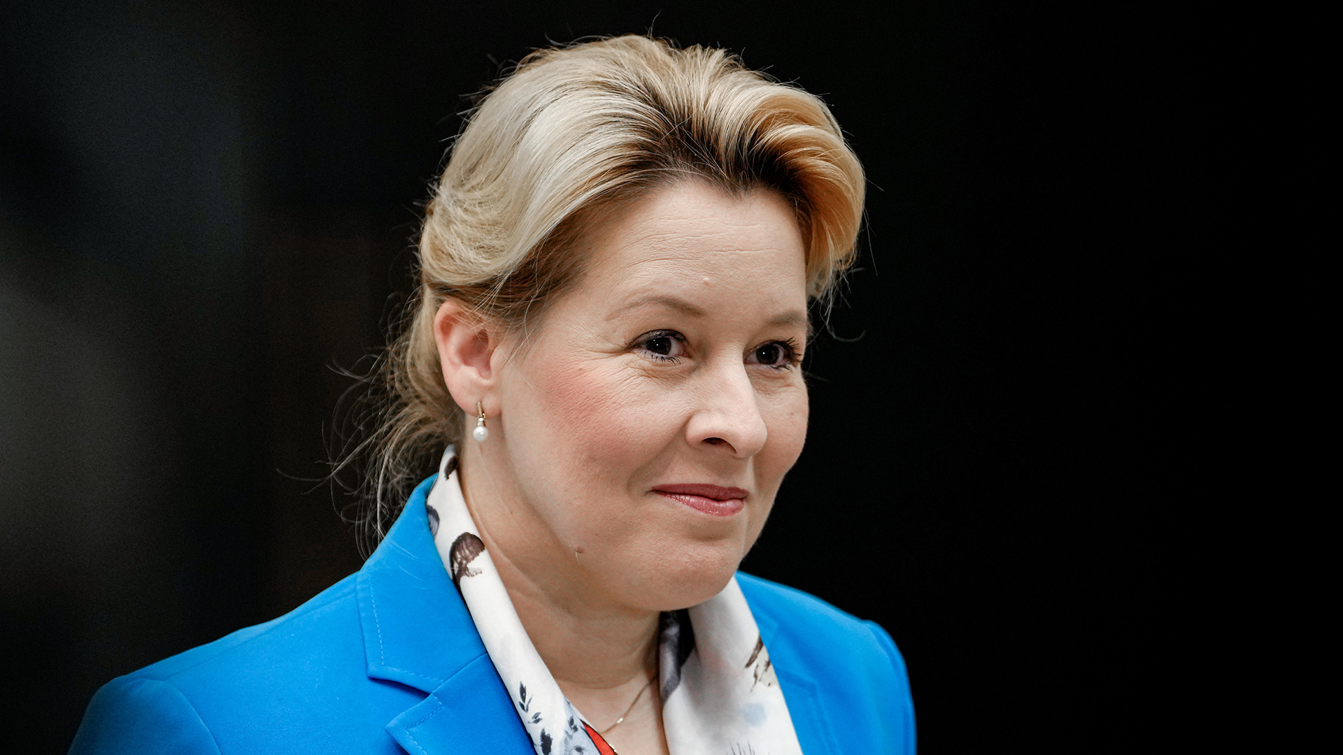 Franziska Giffey (SPD) am 16.09.2022 bei Ankunft im Bundesratsgebäude (Quelle: dpa/Jens Krick)