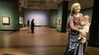 Blick in die Ausstellung "Donatello. Erfinder der Renaissance" in der Gemäldegalerie Berlin. (Quelle: dpa/Gerd Roth)