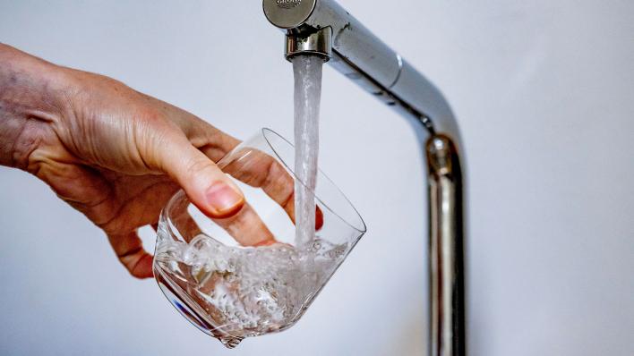 Krankmachender Erreger: Landkreis Märkisch-Oderland warnt vor Bakterien im  Trinkwasser