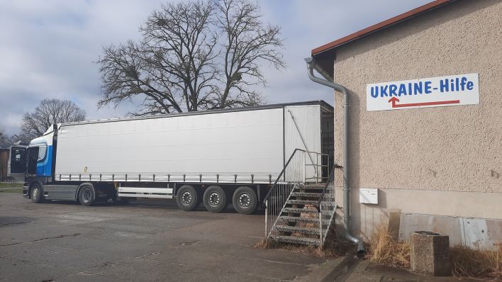 Ukraine-Hilfe Lobetal. In diesem Jahr wurden schon zwölf Transporter mit Hilfsgütern in die Ukraine gebracht. (Quelle: Elke Bader/rbb)