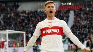 Maxi Mittelstädt jubelt über ein Tor für den VfB Stuttgart. Quelle: imago images/Sportfoto Rudel