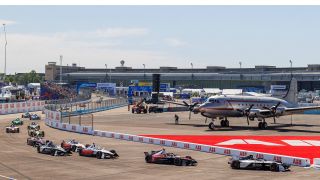 Ein Formel-E-Rennen auf dem Tempelhofer Feld (imago images/PanoramiC)