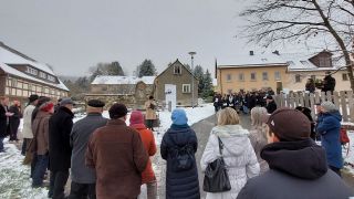 Feierlichkeit am Denkmal zu Ehren Korla Awgust Kocor: Beendigung des "Zejler-Kocor-Jahres" der Domowina