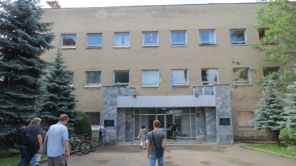 Unterwegs in Transkarpatien: Hauptgebäude des Senders Tisa (Quelle: Martina Gollasch)