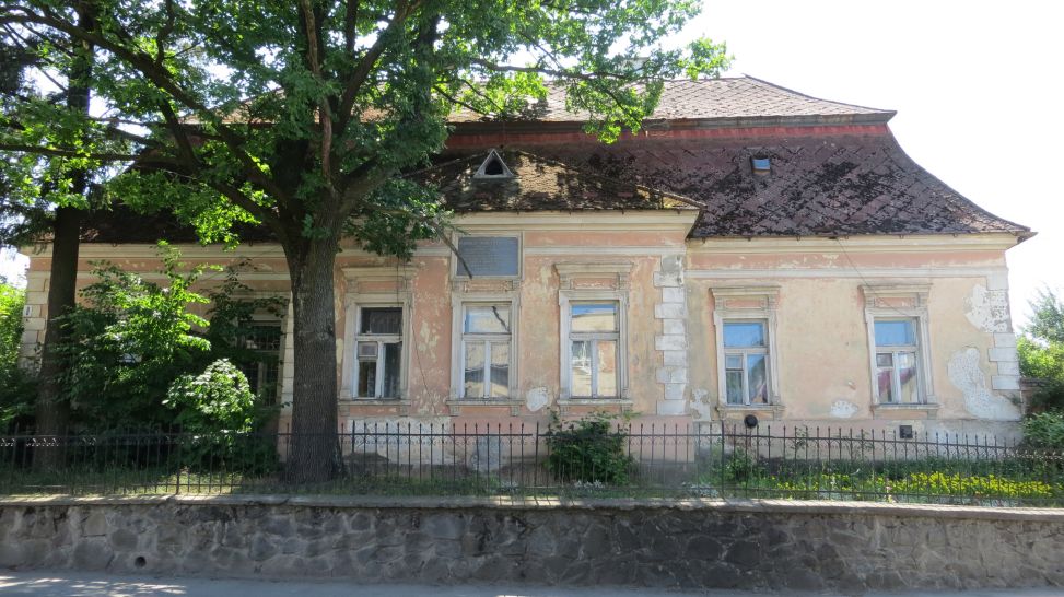 Unterwegs in Transkarpatien: Einstiges ungarisches Gutshaus (Quelle: Martina Gollasch)