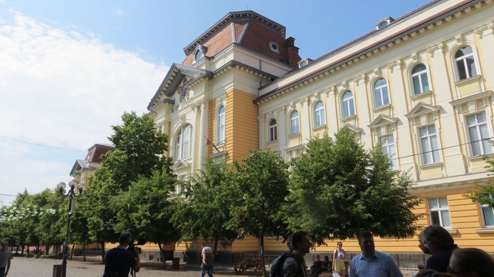 Unterwegs in Transkarpatien: Ungarische Universität in Berehowe/Beregszasz (Quelle: Martina Gollasch)