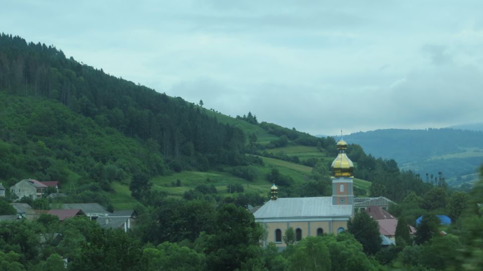Unterwegs in Transkarpatien: Orthodoxe Dorfkirche (Quelle: Martina Gollasch)