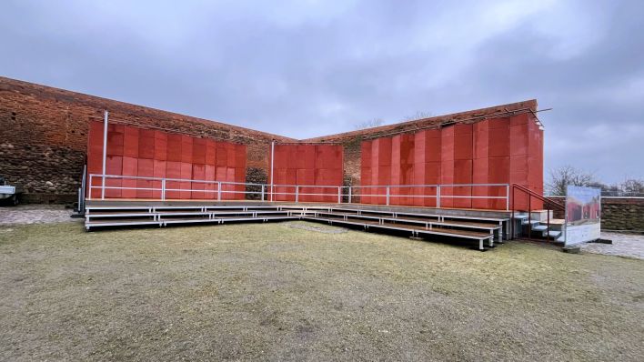 Neue Freilichtbühne auf der Burg Beeskow. Bild: Landkreis Oder-Spree