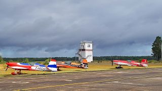 Sportflugzeuge auf dem Flugplatz in Welzow (Bild: rbb/Wussmann)
