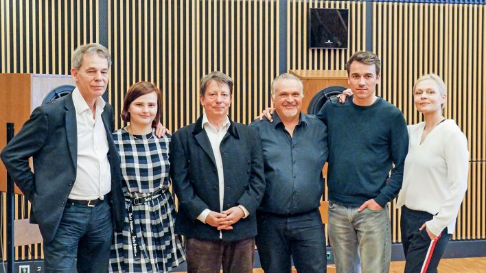 ARD-Radio-Tatort: Wut | v.l.n.r. Nikolai von Koslowski, Lisa Hrdina, Steffen Scheumann, Jockel Tschiersch, Alexander Khuon, Susanna Simon