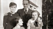 Das letzte Familienfoto vor der Auswanderung von Brigitte (Bild: rbb/privat)