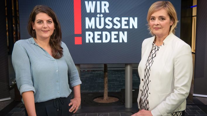 Moderatorinnen Janna Falkenstein und Tatjana Jury (re.) | rbb/Claudius Pflug