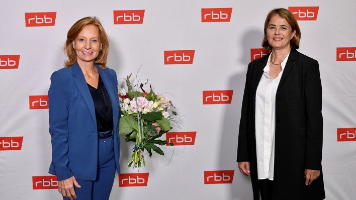 rbb-Intendantin Patricia Schlesinger (li.) mit der Rundfunkratvorsitzenden Friederike von Kirchbach | rbb/Oliver Ziebe